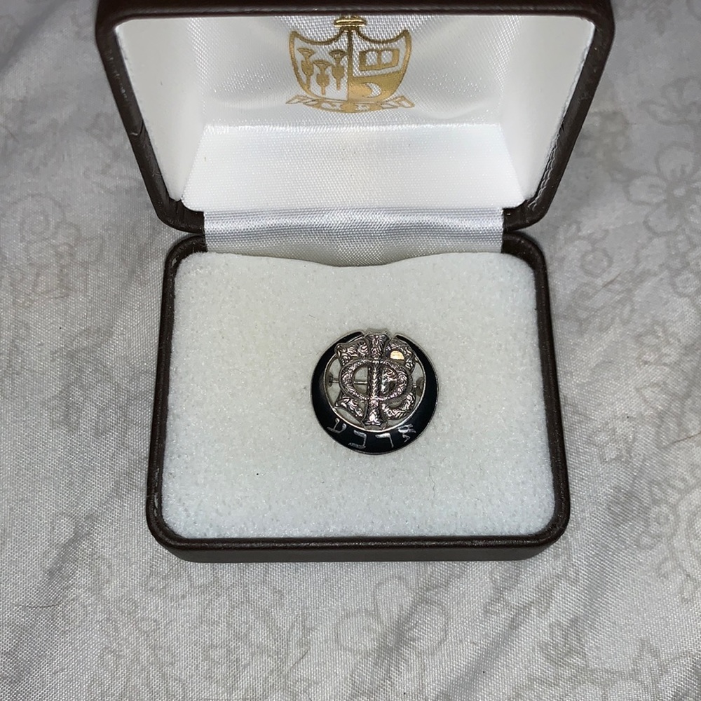 Gamma phi beta Pin